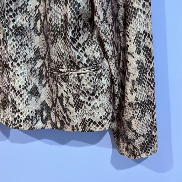 Norton Mcnaughton Pink Snakeskin Zip Up size 14 - Picture 3 of 5